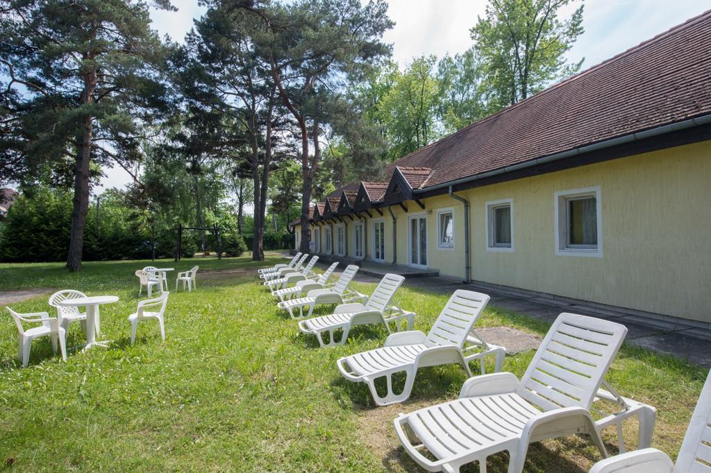 Hotel Nostra Siofok Bagian luar foto
