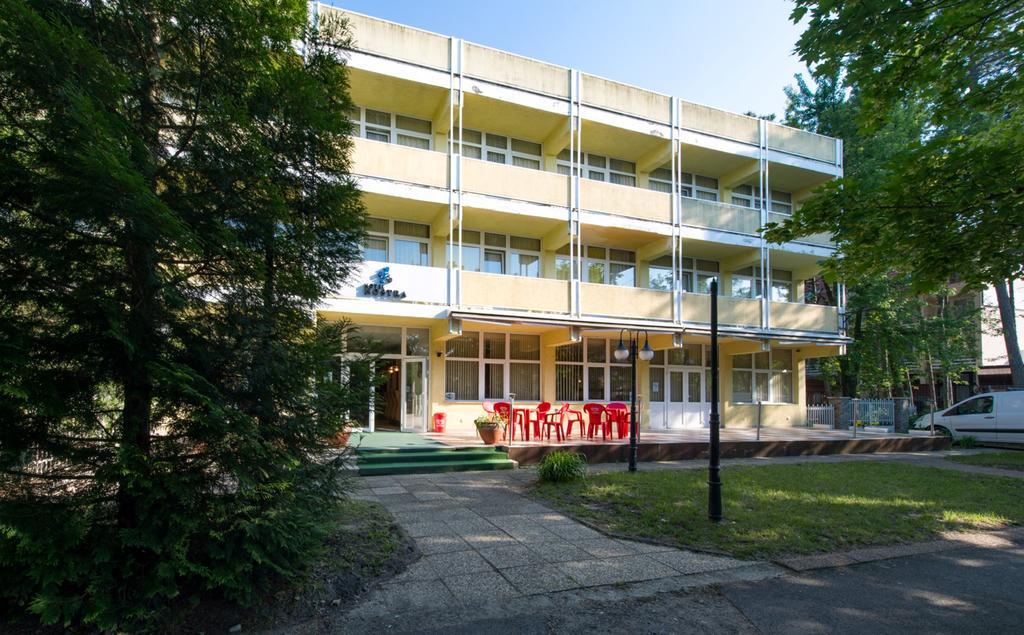 Hotel Nostra Siofok Bagian luar foto