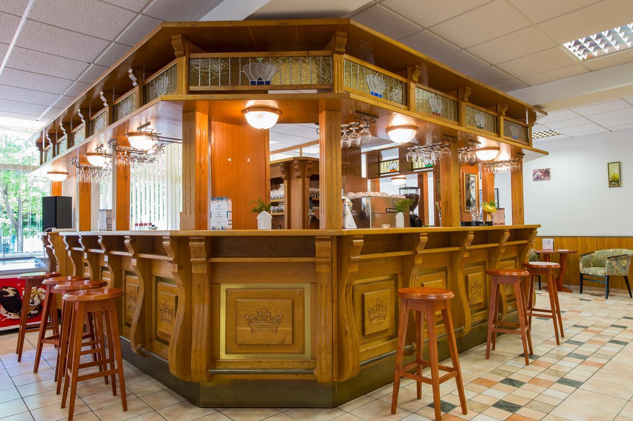 Hotel Nostra Siofok Bagian luar foto